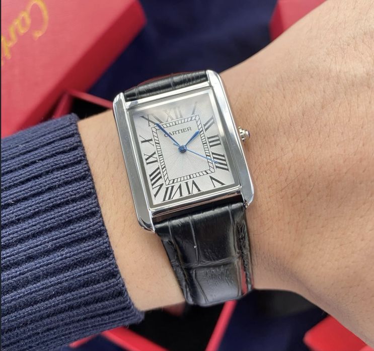 Часы Cartier Tank