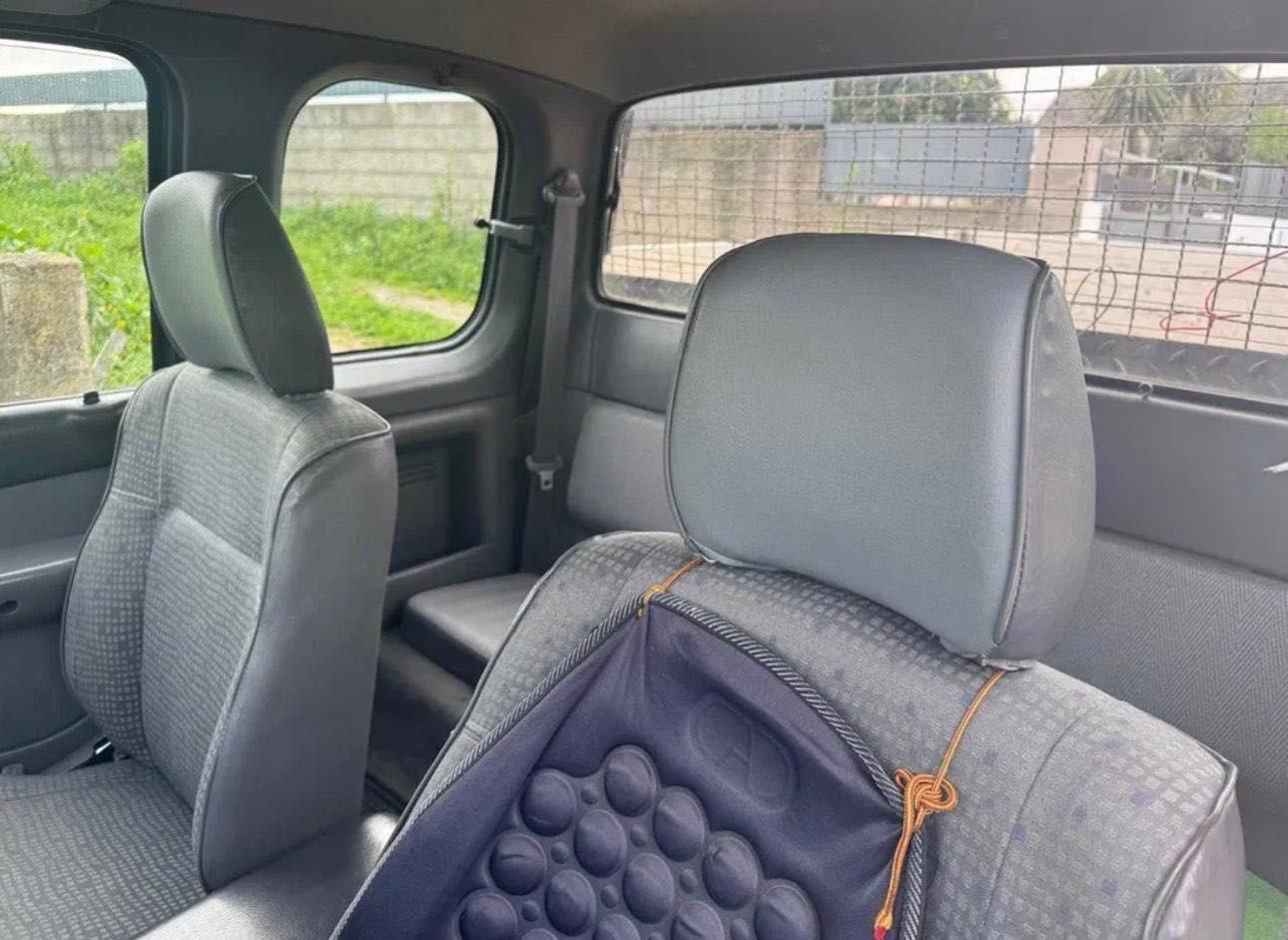 Vendo carrinha 4x4 Mazda
