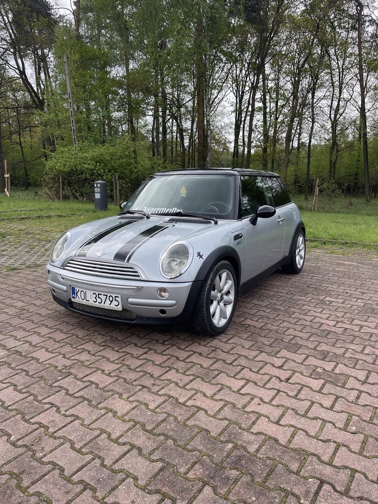 Mini 2002 1.6 benzyna