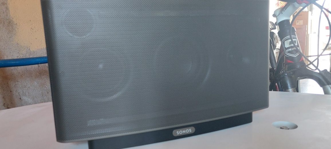 Coluna som Sonos Play 5 Gen 1 
nova ( sem caixa ) . Ótima qualidad