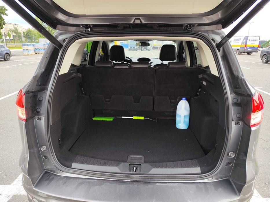 Продаж Ford Kuga 2014