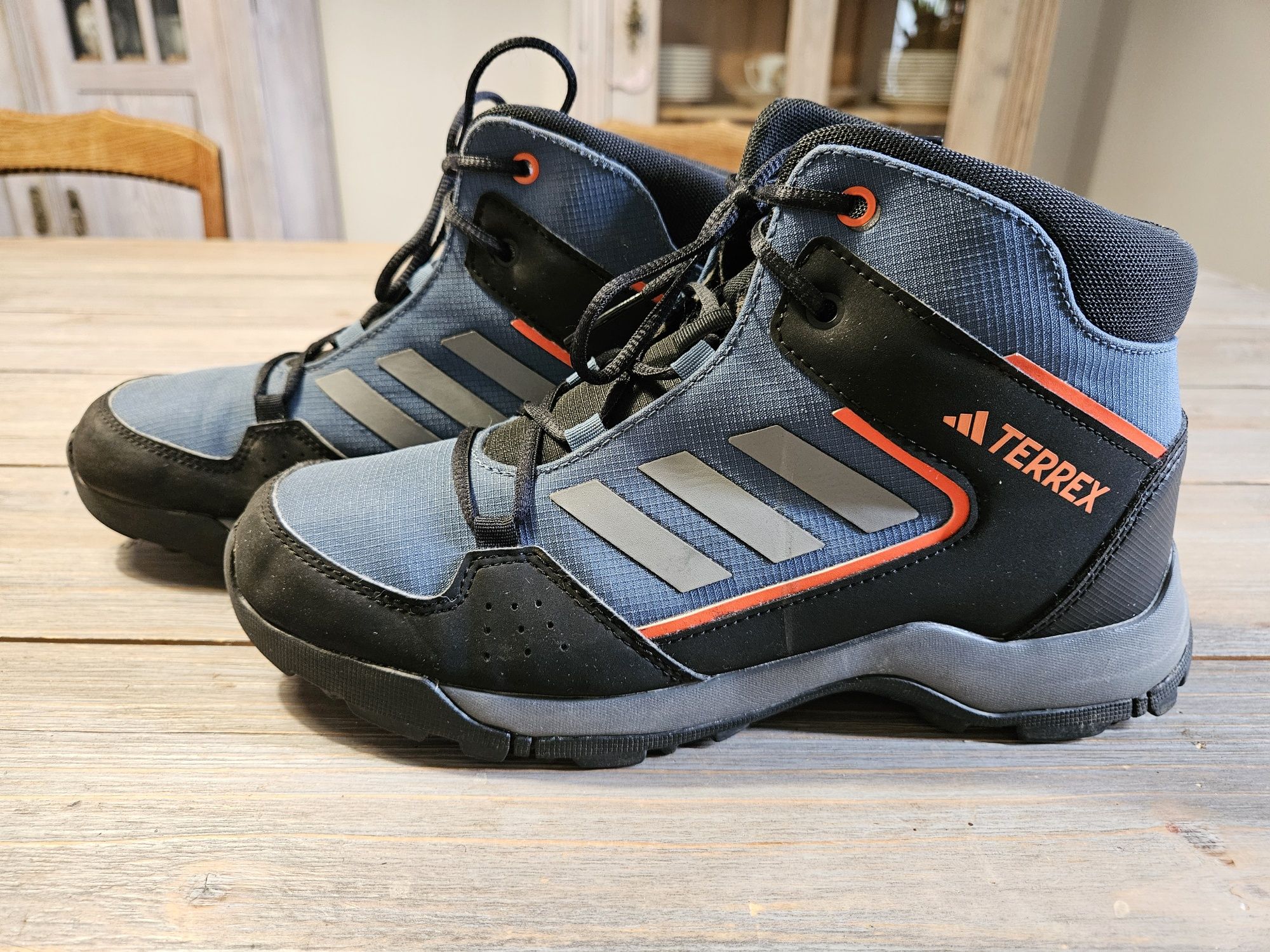 Adidas Terrex HYPERHIKER MID K r.38