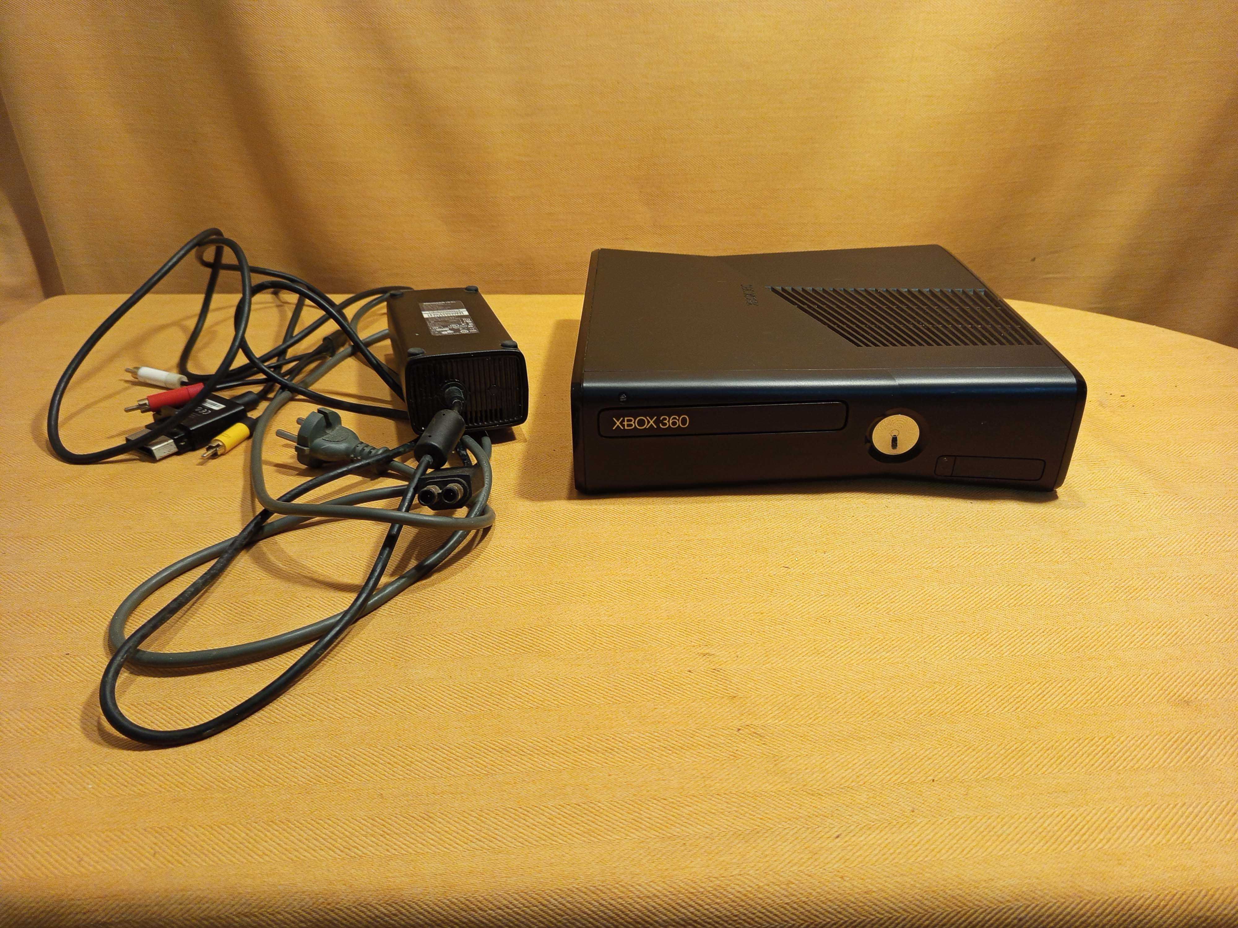 XBOX 360 com Kinect e 8 jogos