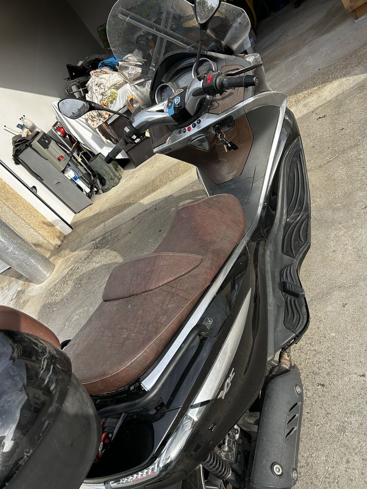 Piaggio x10  de 125cc