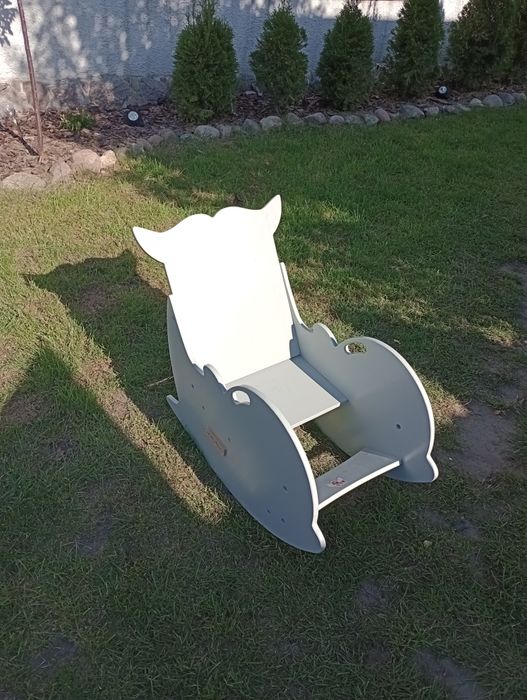 Krzesło bujane dla dziecka