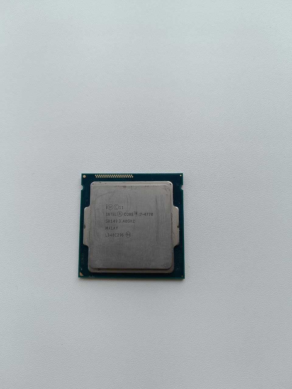 Процессор Intel Core i7-4770.