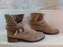 Botas beje camurça Berska - tamanho 38