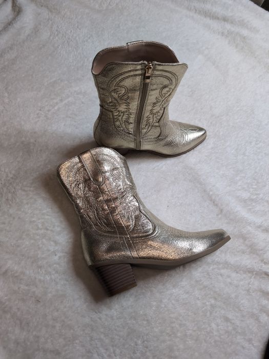 Черевики козаки Zara 40р 26 см стан нових