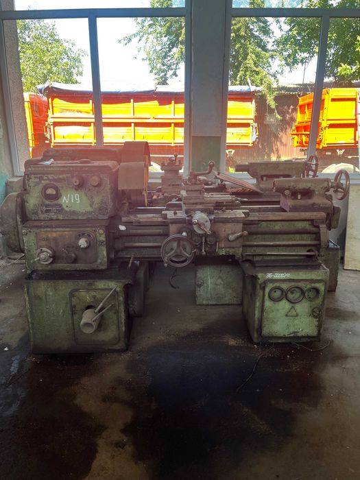 Станки токарні 1А 625 20