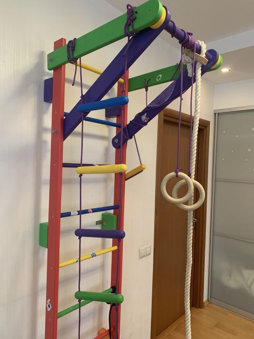 Шведська стінка дитяча