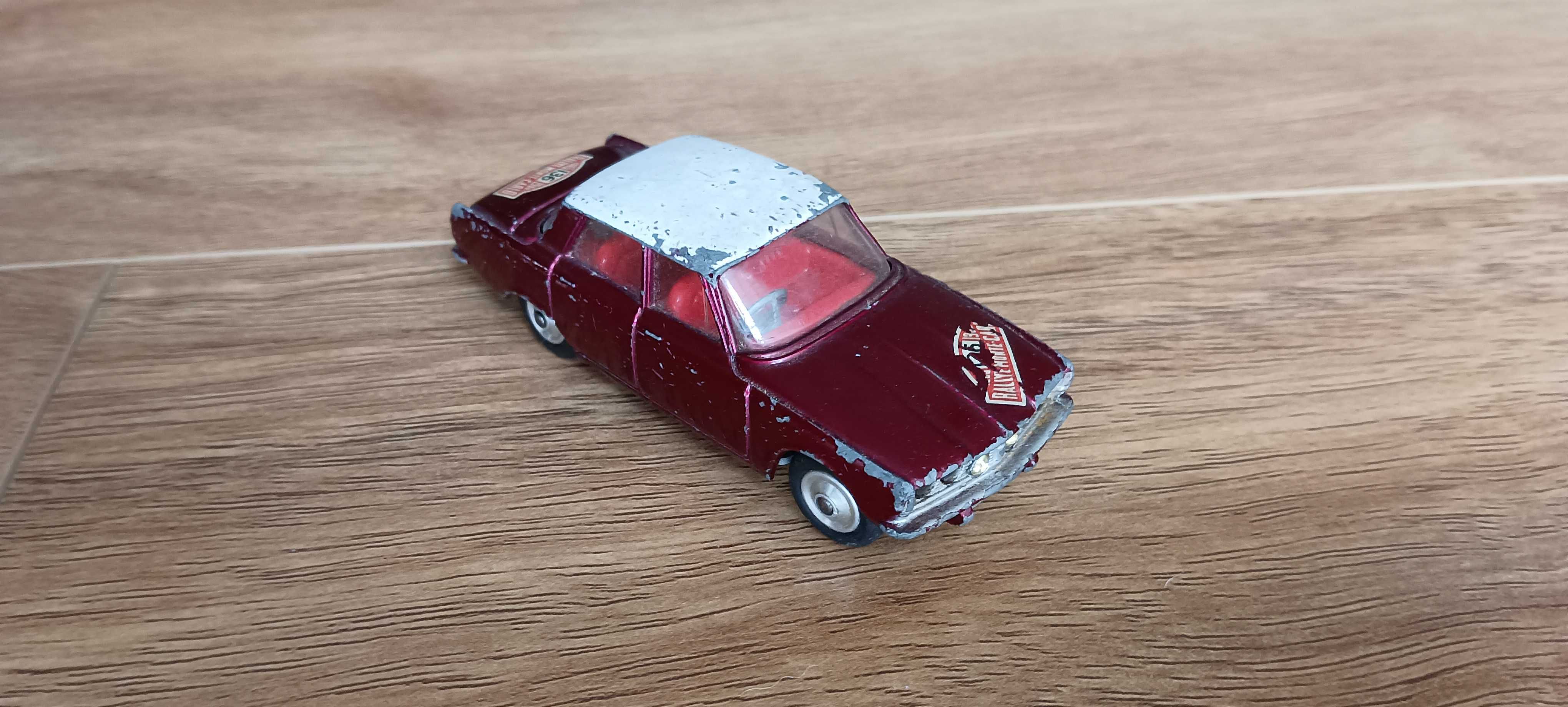 Rover 2000 Rallye Monte Carlo Ref #332 Corgi Toys