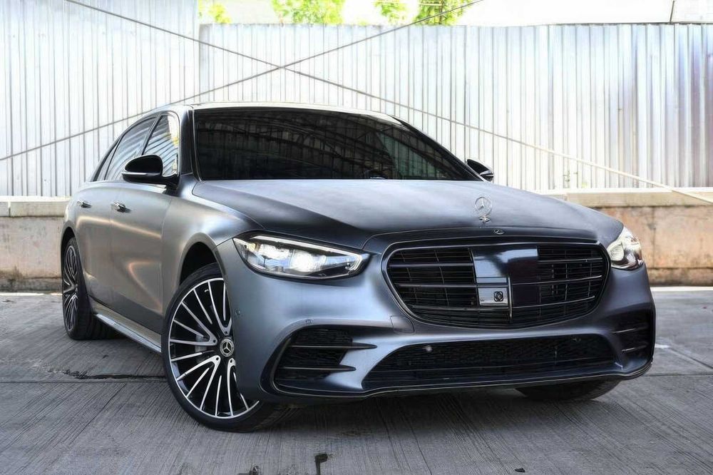 Mercedes-Benz S-Class      2024