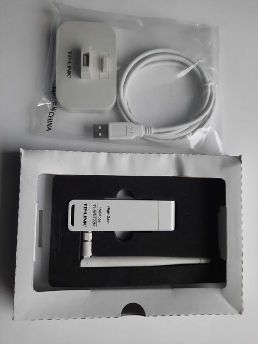 Bezprzewodowa karta sieciowa na USB firmy TP-LINK model TL-WN722NC
