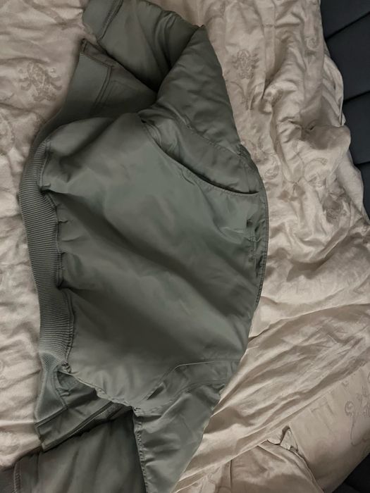 Бомбер на зиму и осень