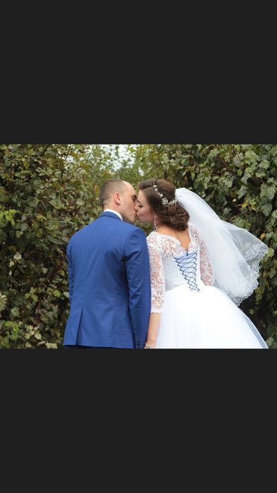 Дизайнерское свадебное платье для настоящей королевы !