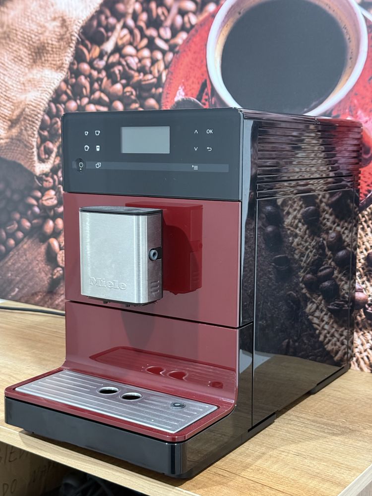 Ekspres do kawy MIELE CM 5300 Auto Cappuccino oraz Latte gwarancja