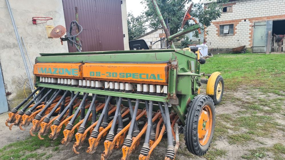 Amazone d8 siewnik 3m