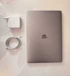 Apple MacBookPro i7 2.6GHz 16GB RAM / 512 GB SSD, 16-cali, 2019
