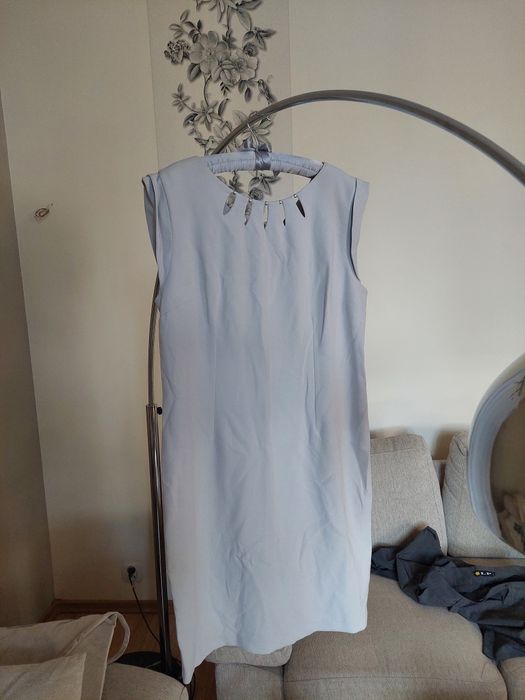 Sukienka szara z ozdobą 46 quiosque