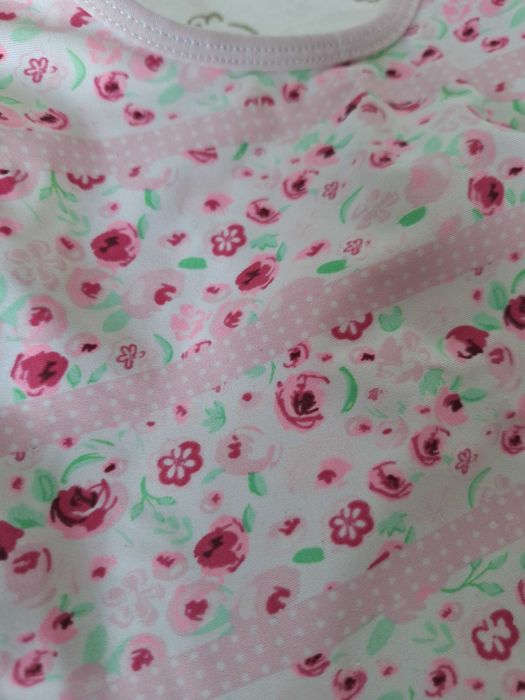 Kostium kapielowy dla dziewczynki w kwaitki jednoczęściowy