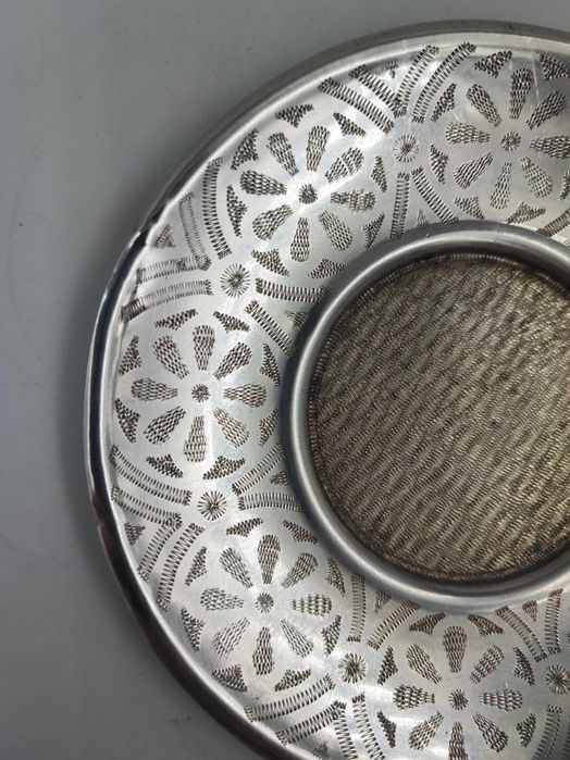 Срібне блюдце прикрашено штіхелем "Квіти" - Харків, Україна