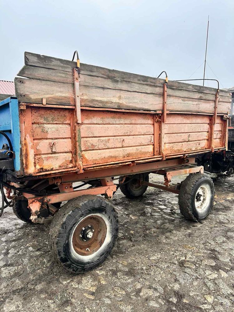 Причеп тракторний 2 ПТС-4, з загрузчиком сівалок, на кругу, 1990 р.в.