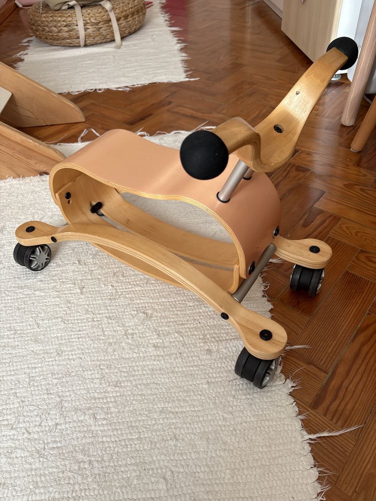 Triciclo Wishbone Mini Flip