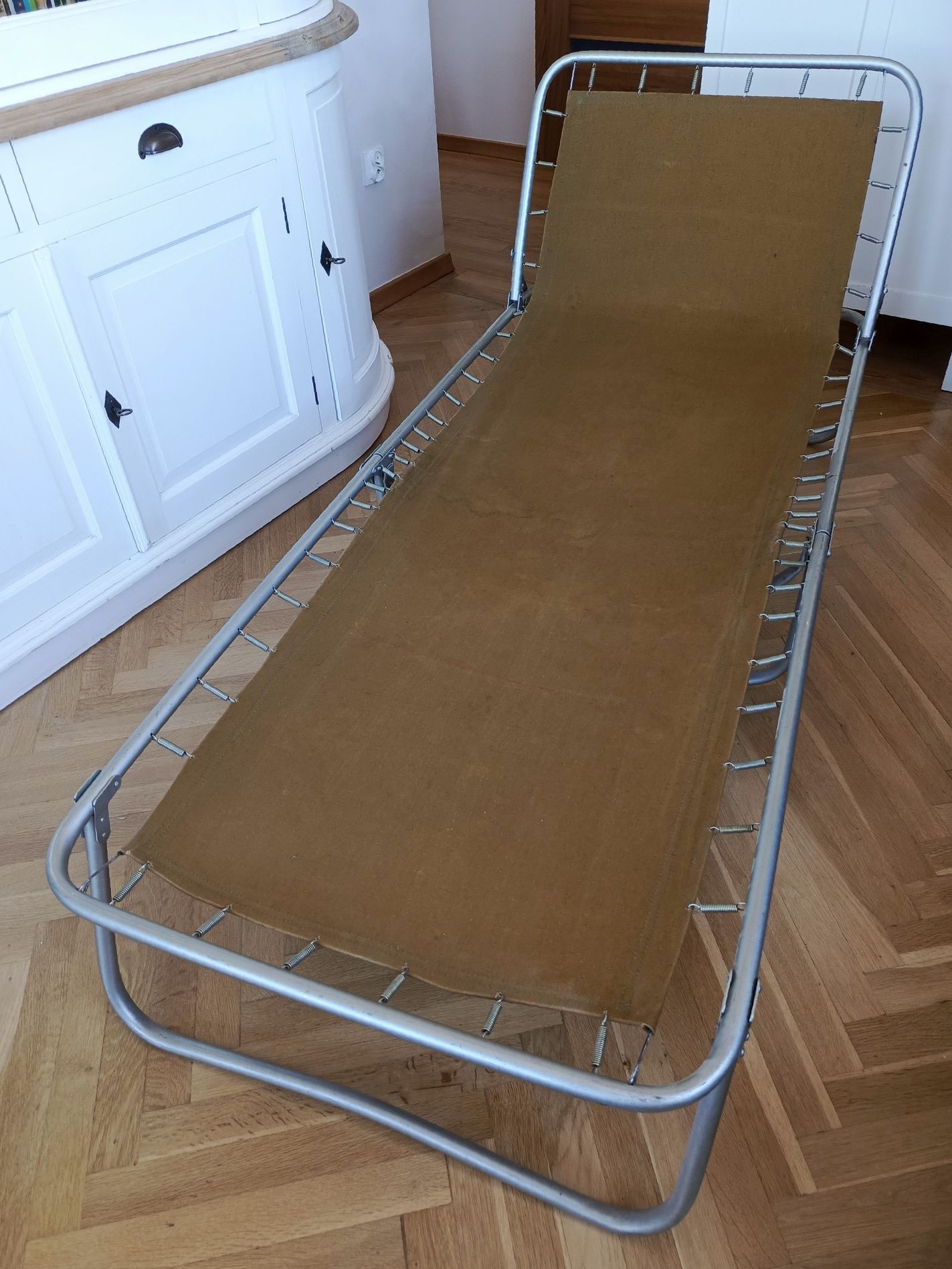 Łóżko polowe składane