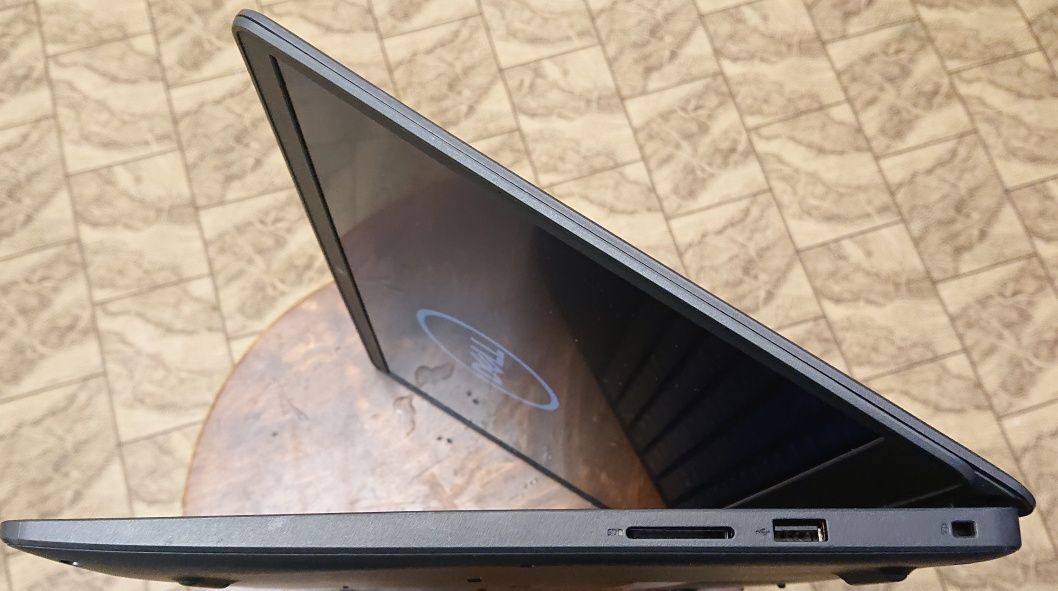 Dell /15,6" FHD IPS/i5-1135/8 Gb DDR4/SSD 256Gb+HDD 500Gb/бат.4ч Звук!