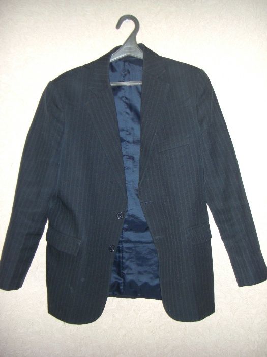 Пиджак черного цвета подростковый для школьника 11-14 лет