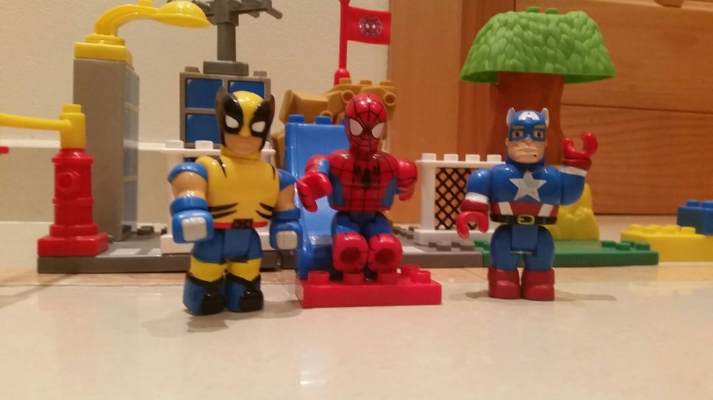 Parque aventura - Marvel com Homem Aranha, Capitão América e Wolverine