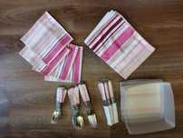 Conjunto de toalha, talheres e guardanapos para picnic