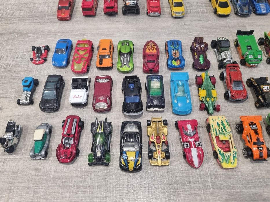 Машинки Hot Wheels, Welly