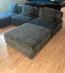 Sofá de sala com chaise , como novo Domkapa -las Kasas- em veludo azul