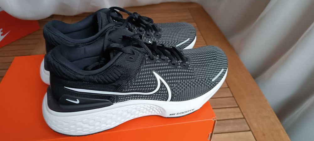 (r. 45- 29 cm) Nike ZoomX Invincible Run Flyknit 2 nr DH5425,-001