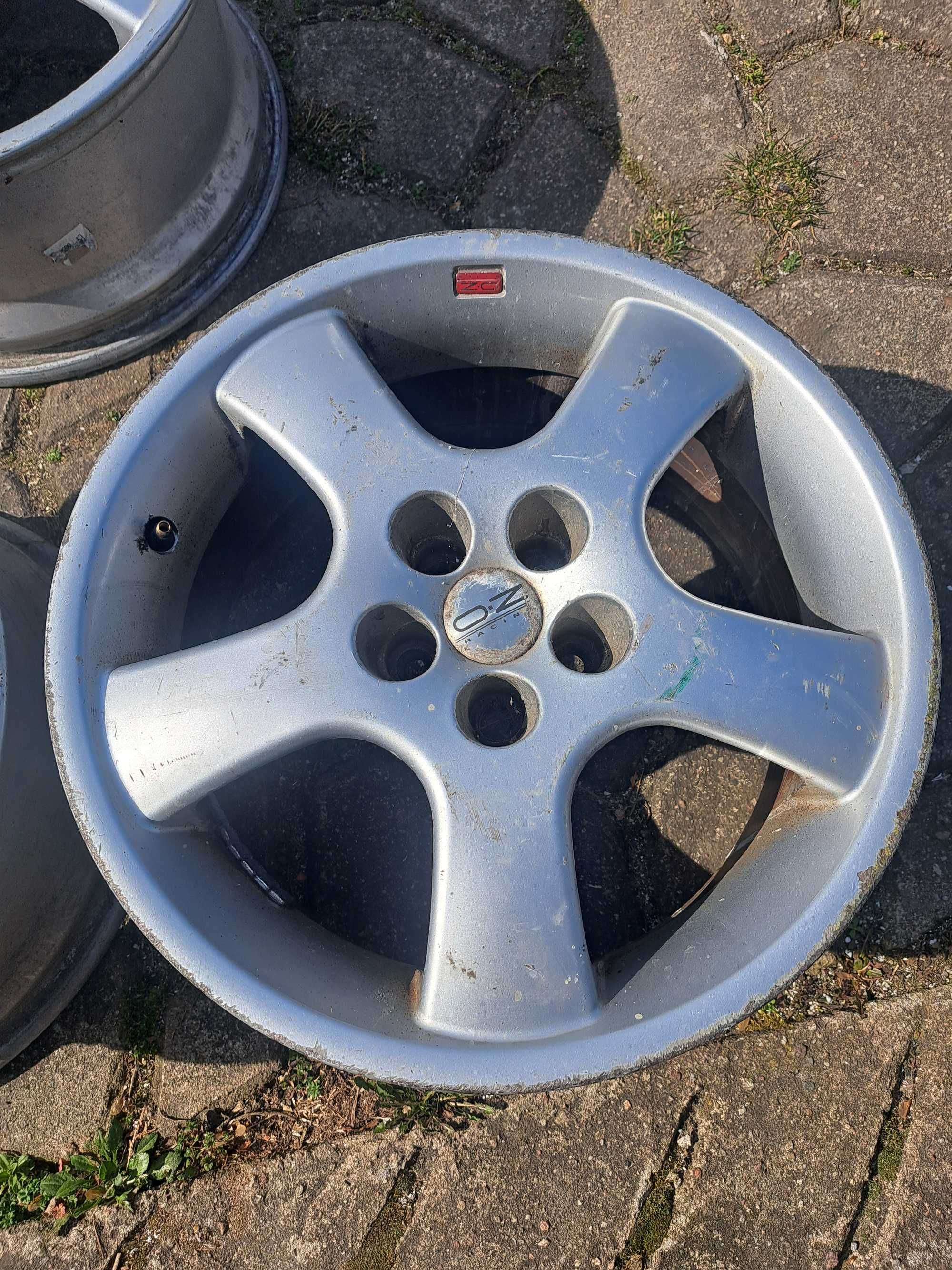Felgi OZ Polaris 17 5x100 8J ET35