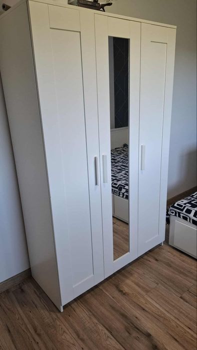 Szafa Ikea Brimnes trzy drzwiowa