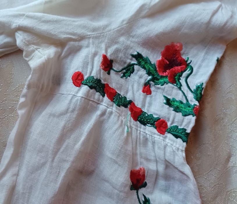 Вишиванка, ллянна, на 34-36 розмір