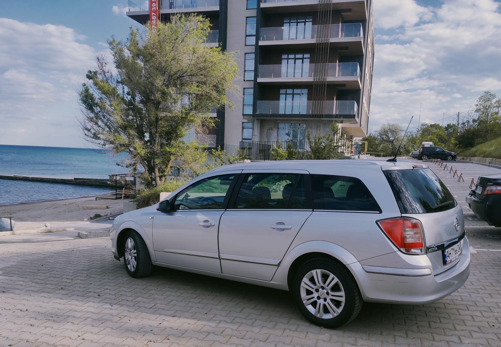 Продам свою машину Opel astra ashka 2009 дизель!