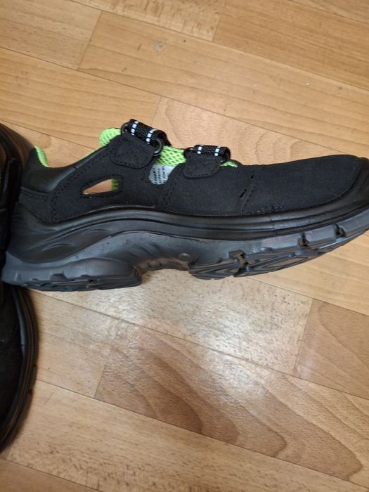 Робочі сандалі захисні