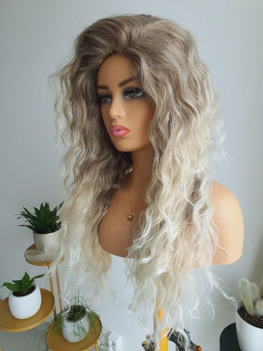 Peruka loki fale blond zjawiskowa ombre 3D naturalna fryzura