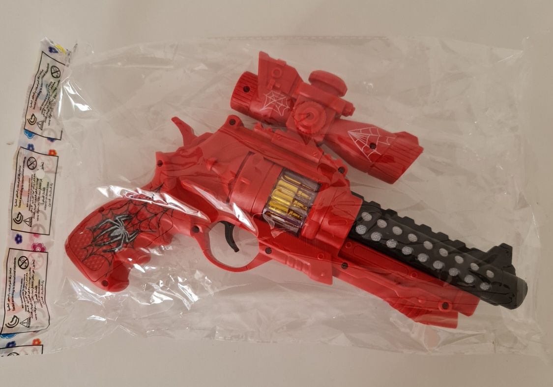 Zabawkowy pistolet na baterie