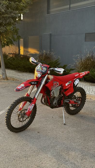 GasGas EC 350F de 2022 em otimo estado
