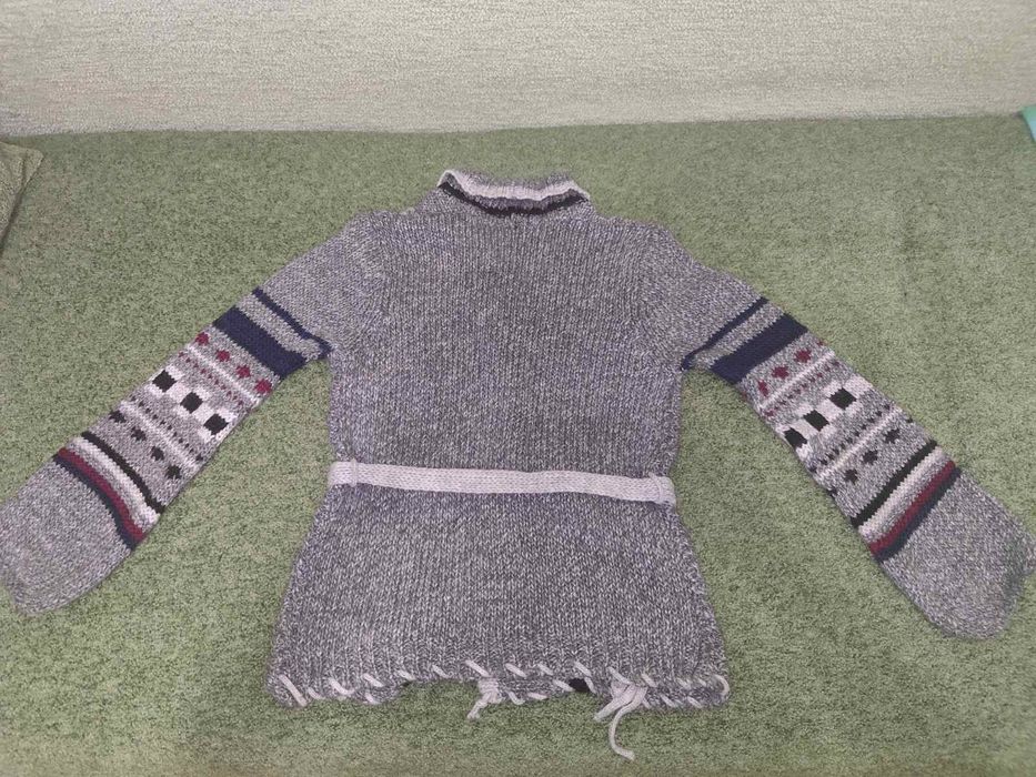 Шерстяная  женская кофта