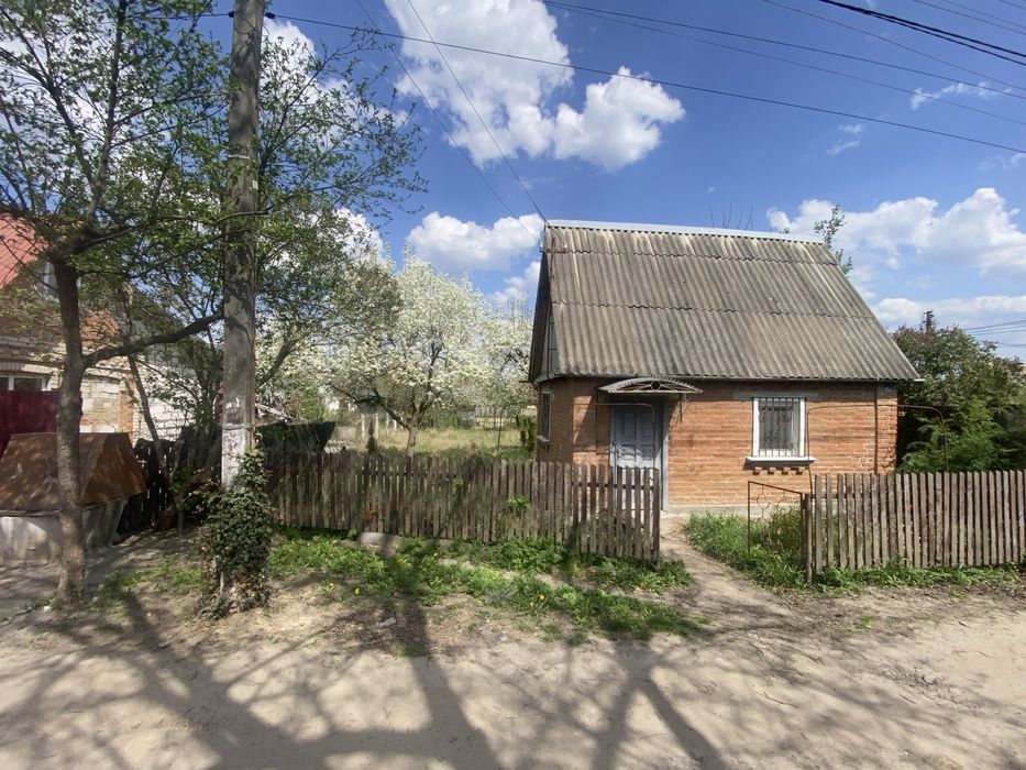 Продаж будинку