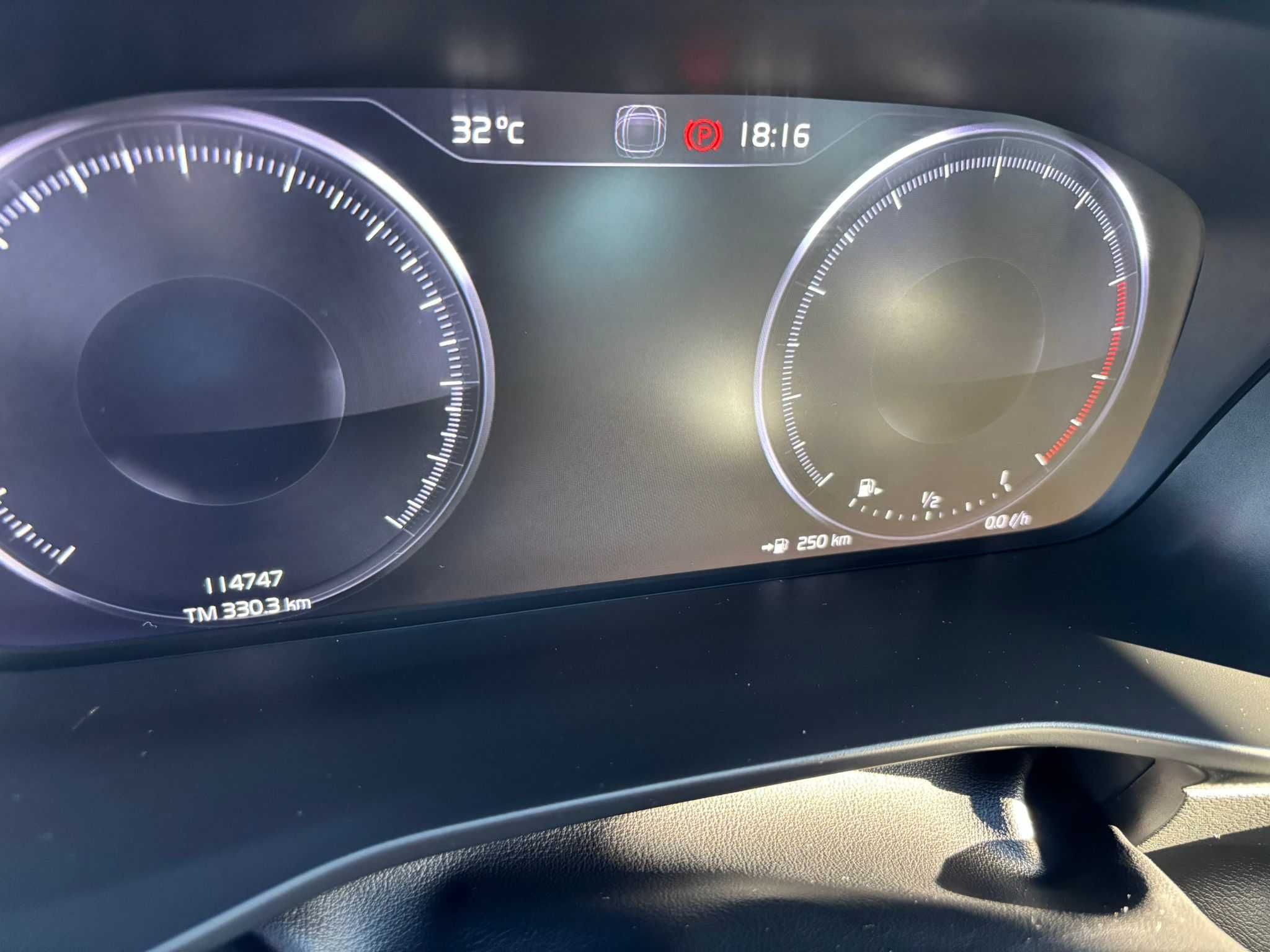 Volvo XC40 R-Design T4 AWD Benzyna
