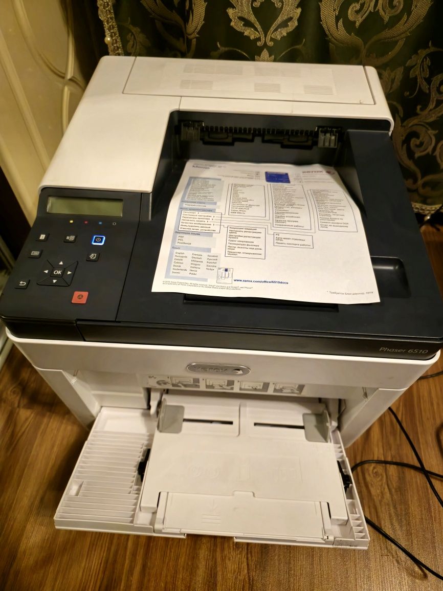 Xerox кольоровий лазерний принтер
