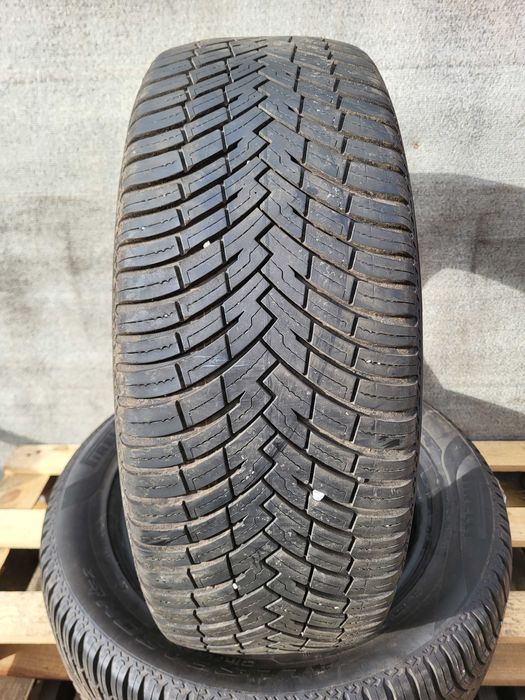[Z119] 2x R17 235/55 Opony wielosezon Pirelli 225/55/17 Stan Bdb 23r