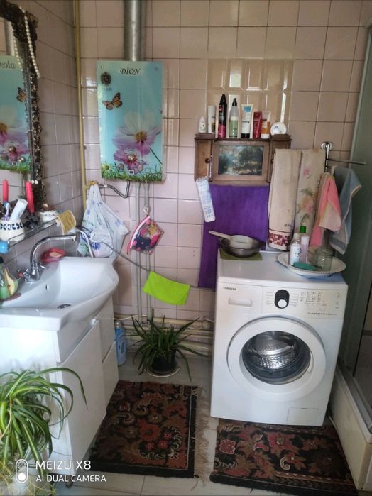 Сдам комнату  в доме, м. Киевская 10 мин. пешком