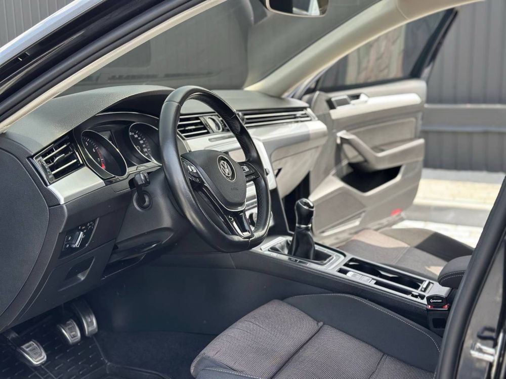 Passat B8 офіційний. 15р. В ідеальному стані !